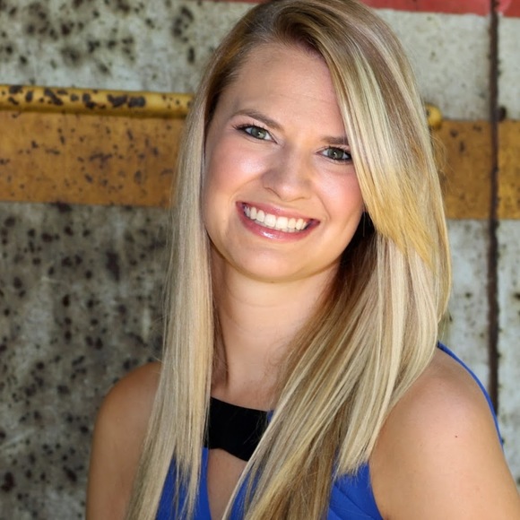 Meet your Posher, Amanda - Picture 1 of 1